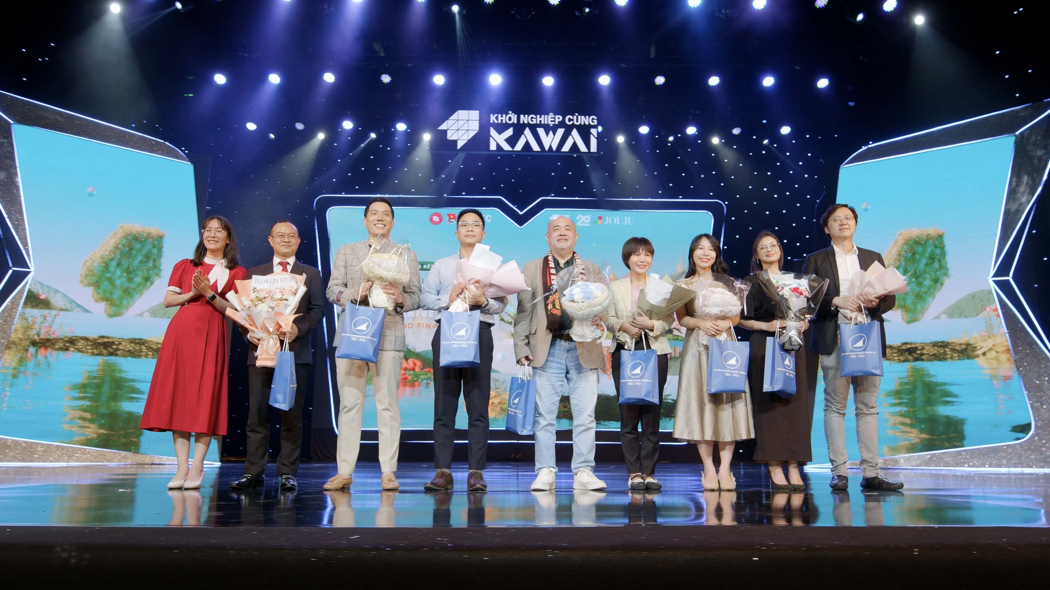 Co-host hackathons, bootcamps & campus programs