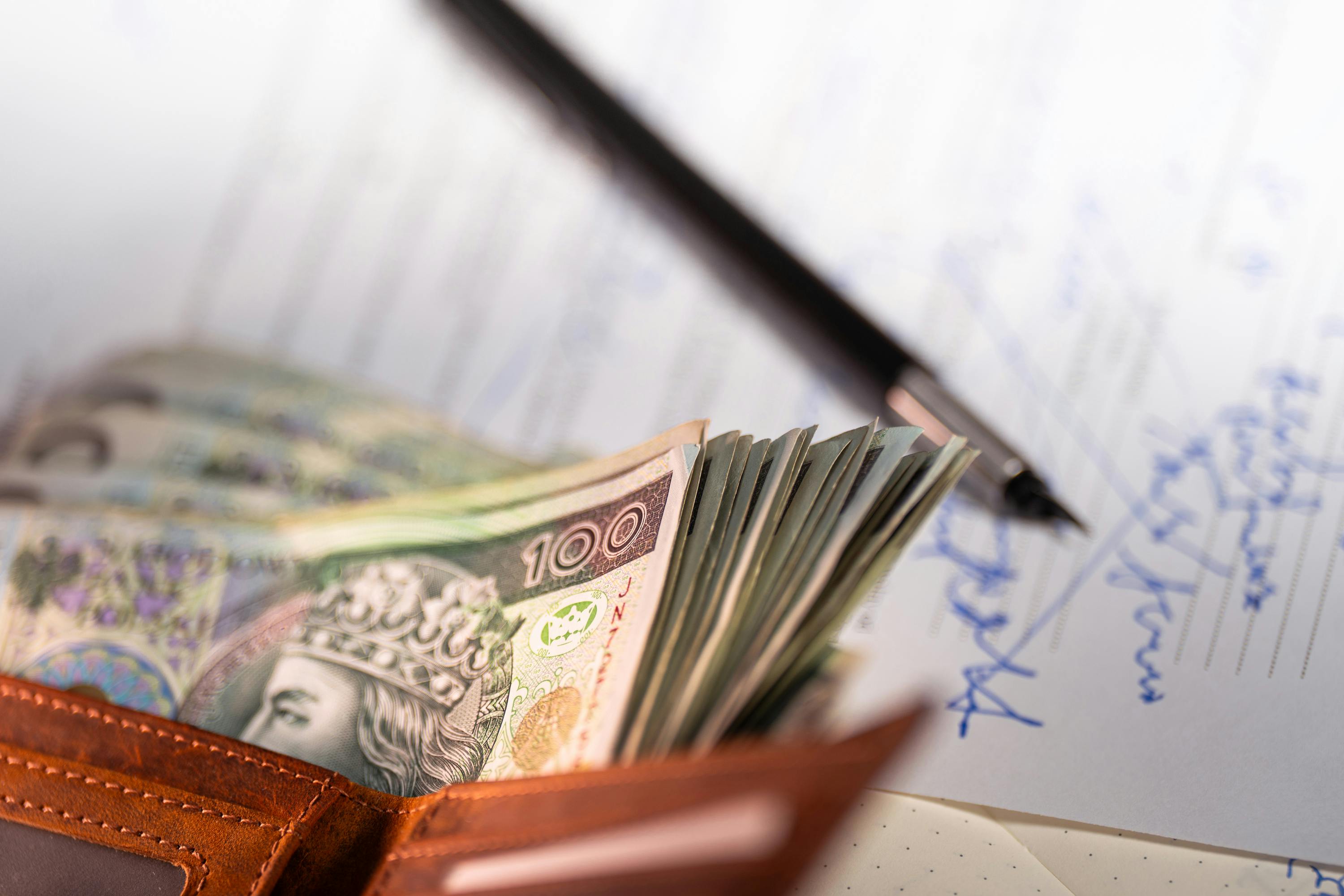 Mailing Boxes and Cartons: How to Pick the Right Strength for Every Parcel