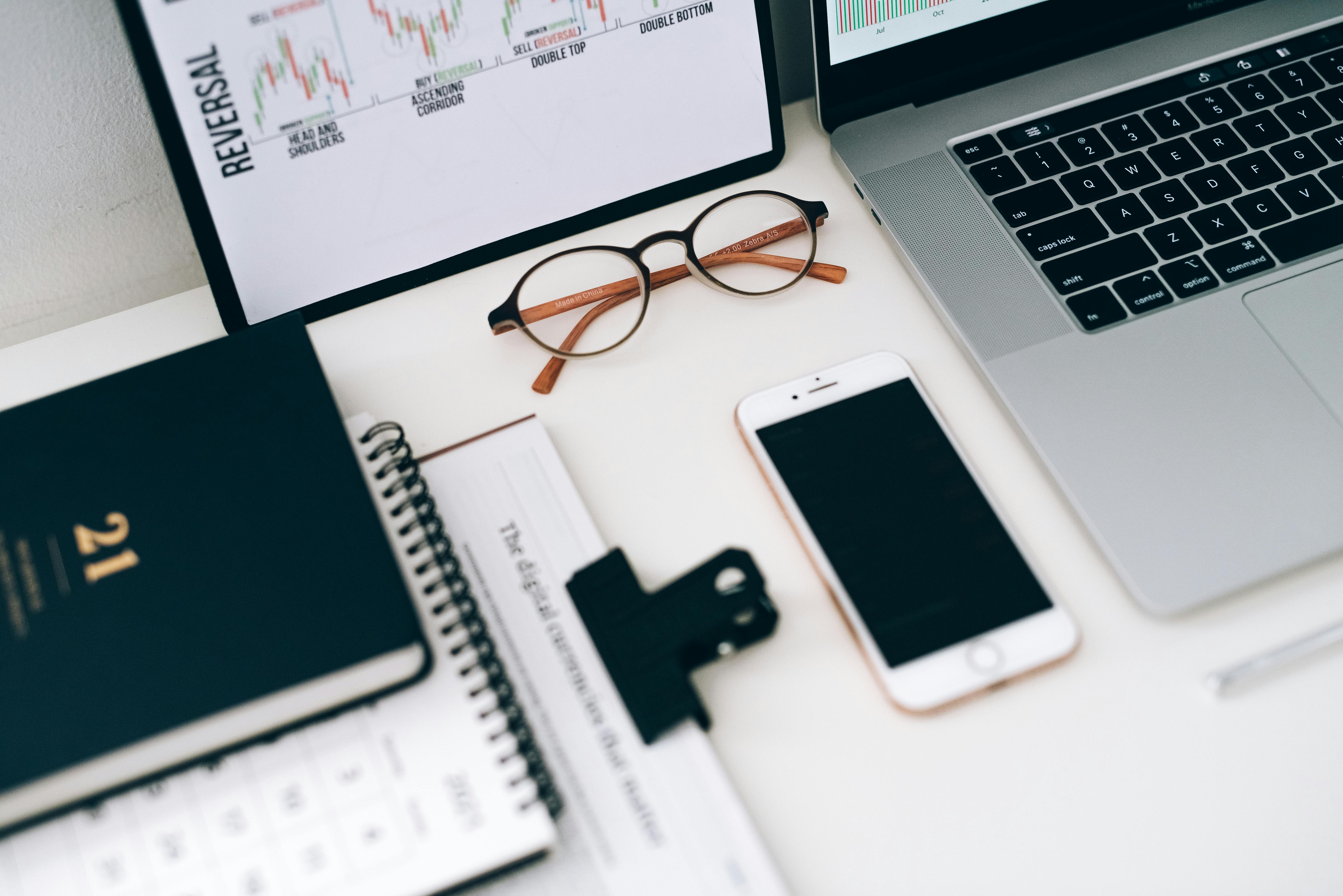 How to Find Recently Funded Startups: 7 Best Tools & Resources