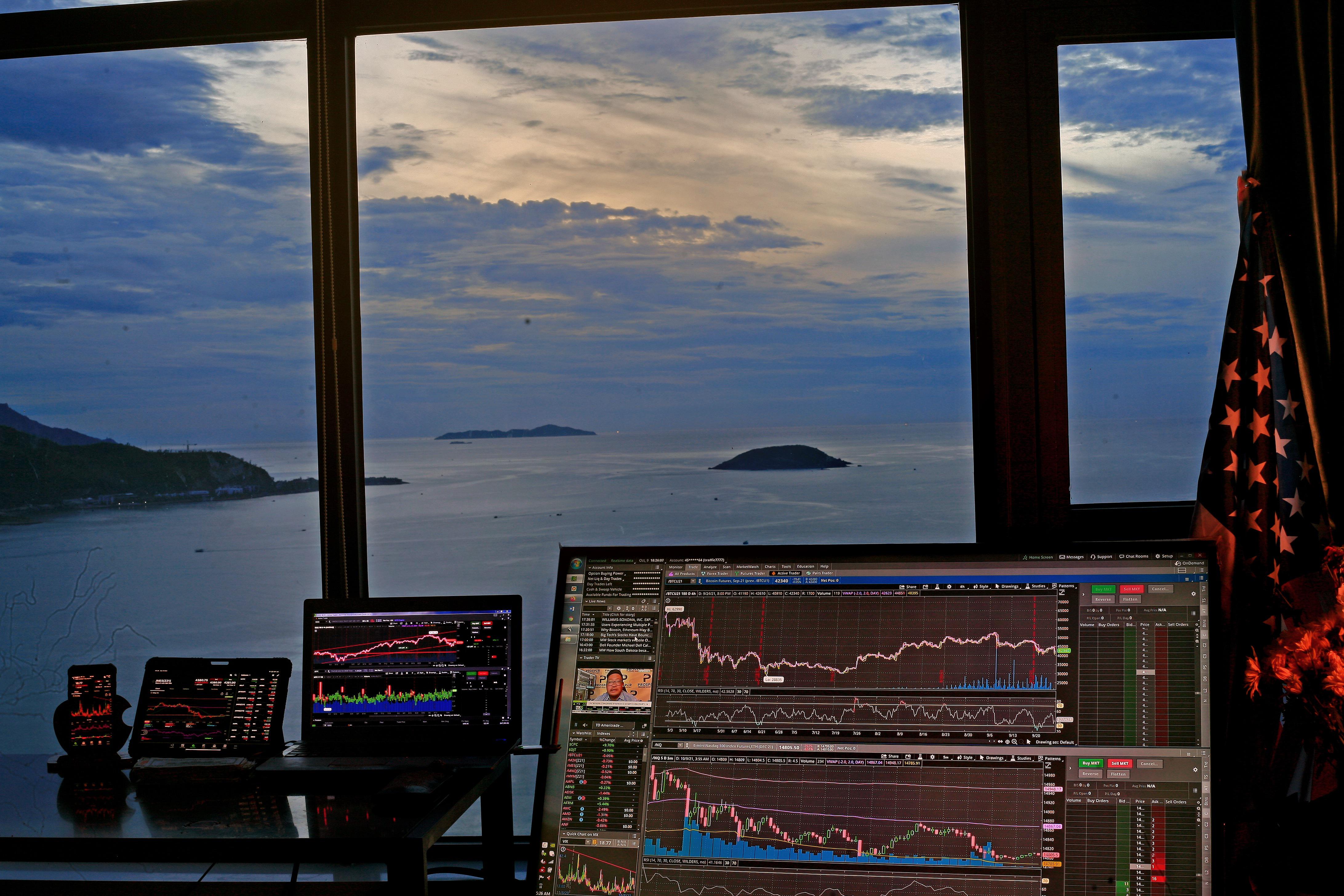 Gold & Silver Price Crash Wipes Out $4.02T in a Single Day